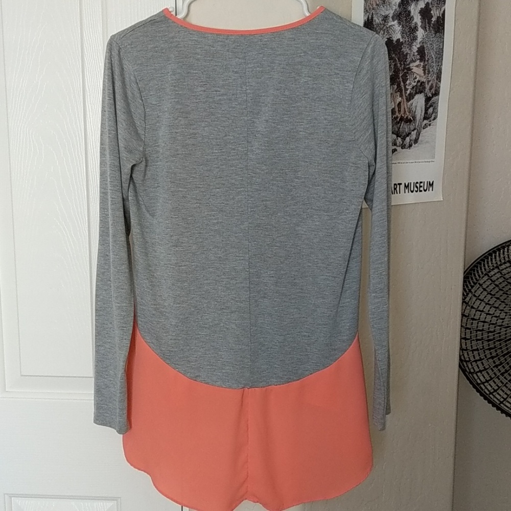 Blouse - Picture 2 of 5